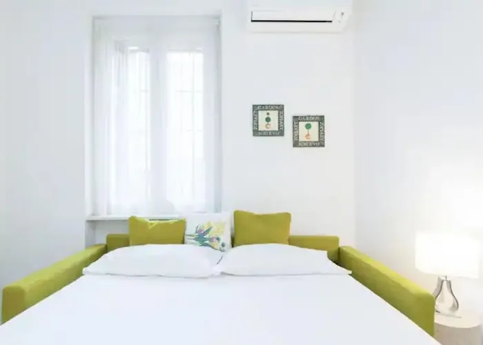 Alzaia Green Room